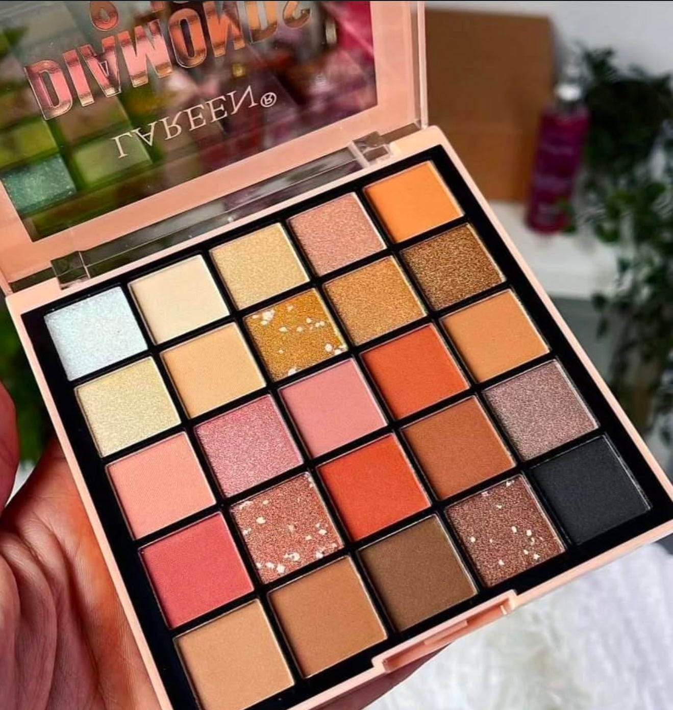 Lareen Diamonds & Ice Eyeshadow Palette
