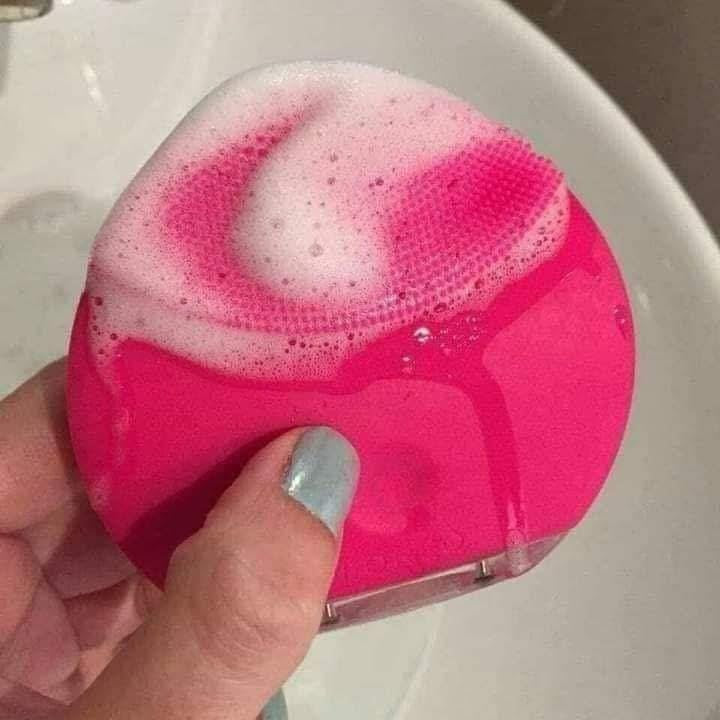 Forever Facial Cleansing Brush